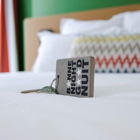 Logis Hotel De L'Europe Поатие Екстериор снимка