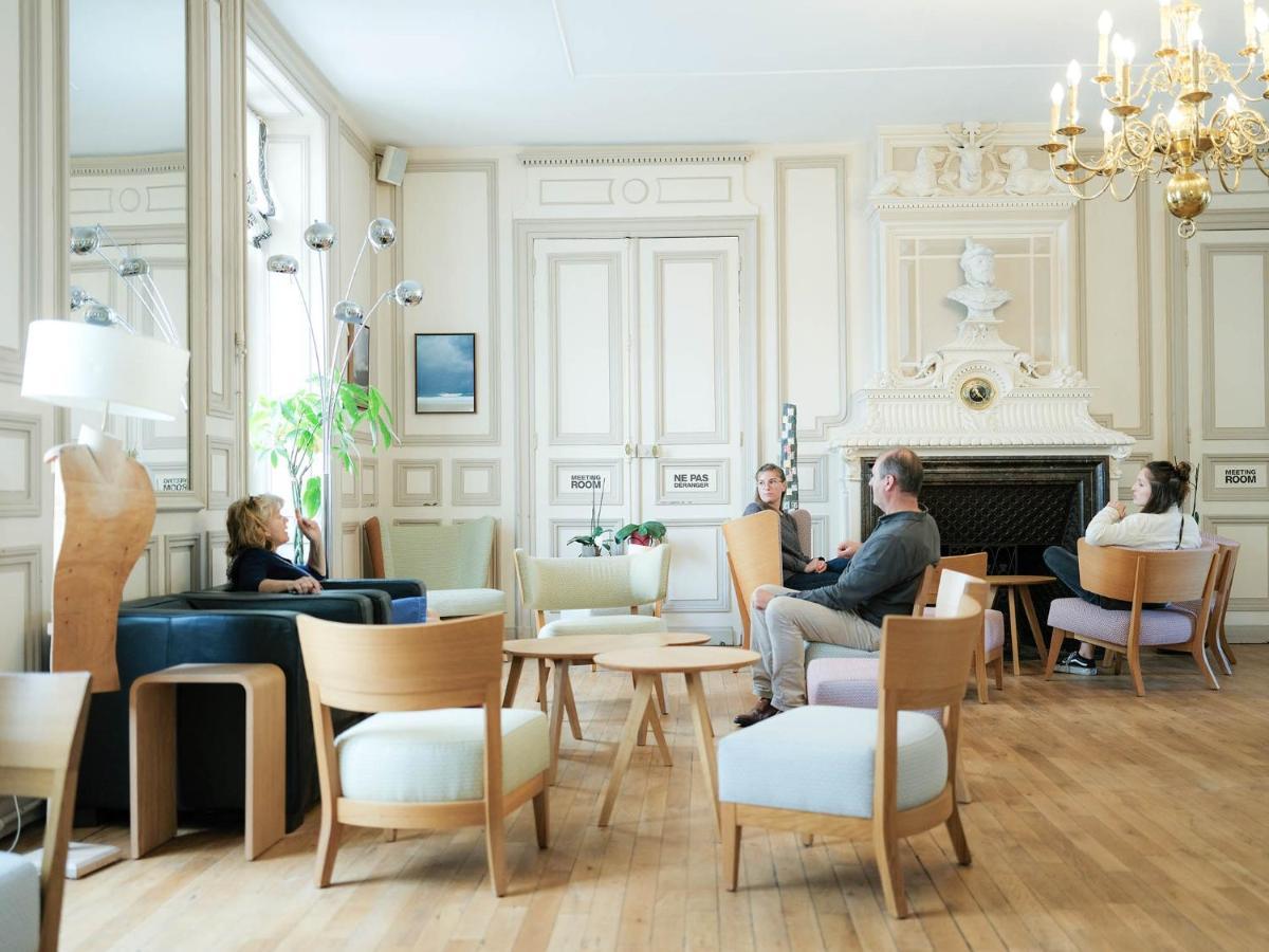 Logis Hotel De L'Europe Поатие Екстериор снимка