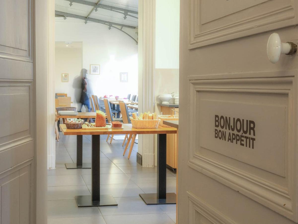 Logis Hotel De L'Europe Поатие Екстериор снимка