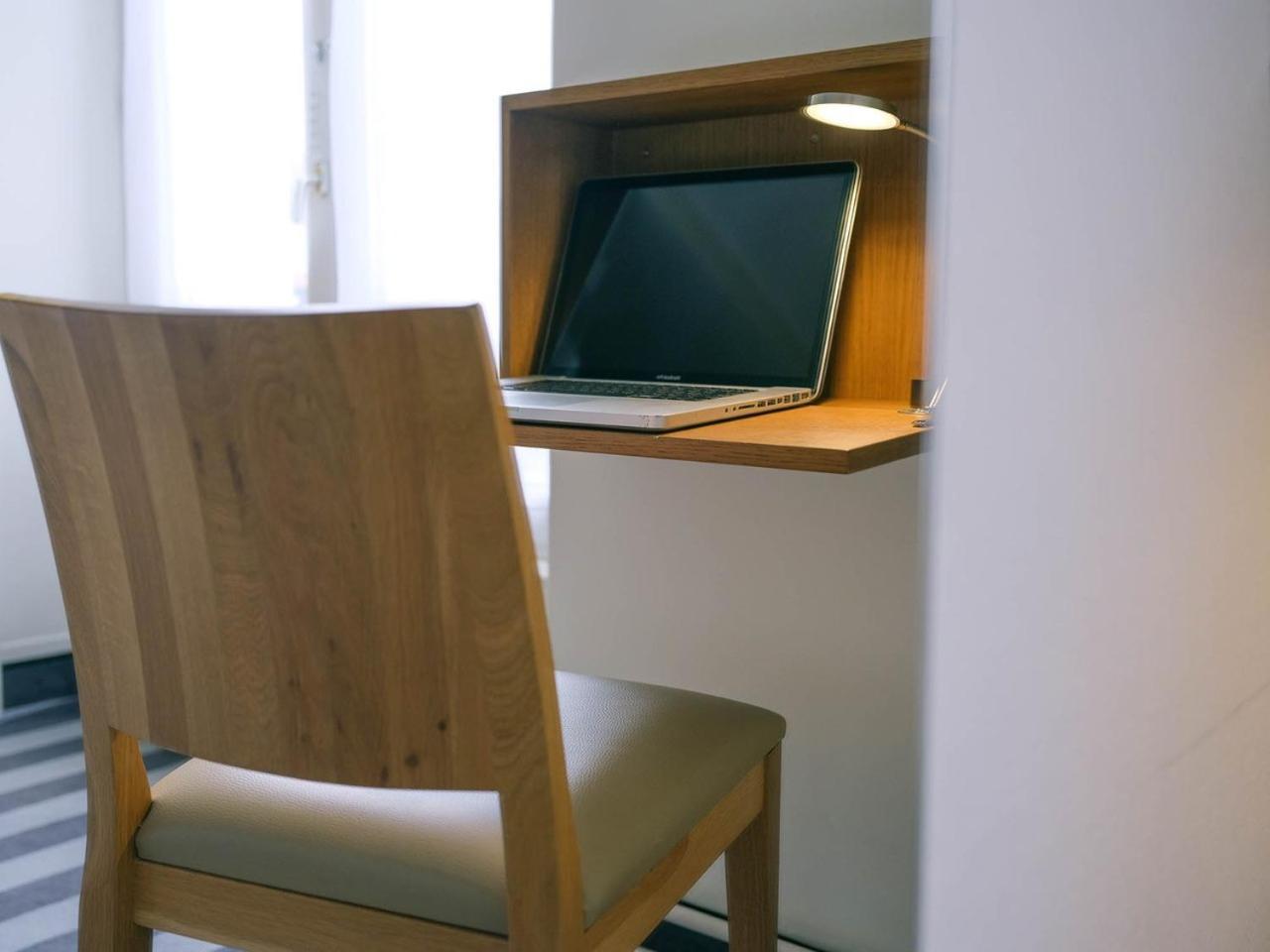 Logis Hotel De L'Europe Поатие Екстериор снимка
