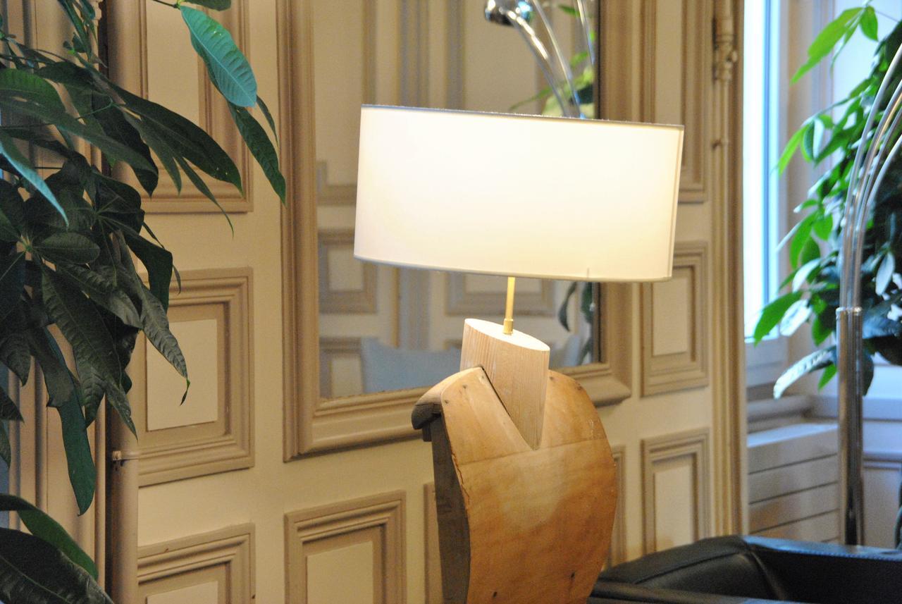 Logis Hotel De L'Europe Поатие Екстериор снимка