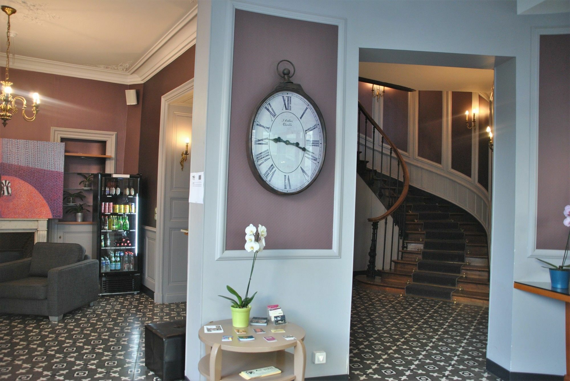 Logis Hotel De L'Europe Поатие Екстериор снимка